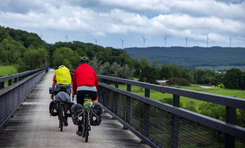 Bicyclists on Salisbury Viaduct